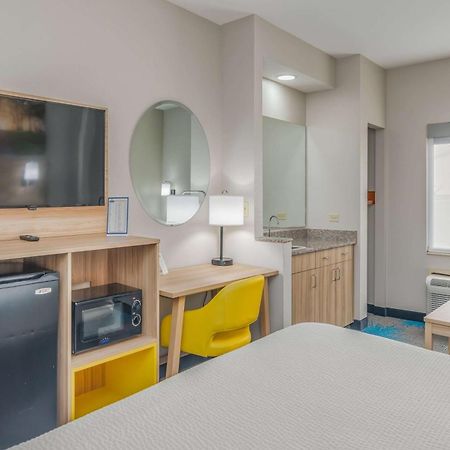 Days Inn & Suites By Wyndham Prattville-Montgomery Eksteriør billede