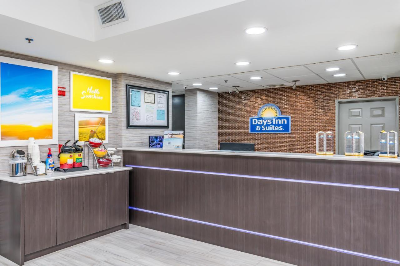 Days Inn & Suites By Wyndham Prattville-Montgomery Eksteriør billede