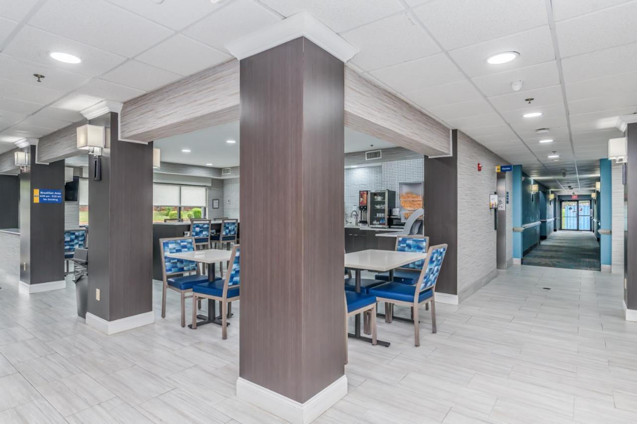 Days Inn & Suites By Wyndham Prattville-Montgomery Eksteriør billede