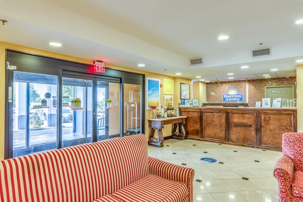 Days Inn & Suites By Wyndham Prattville-Montgomery Eksteriør billede
