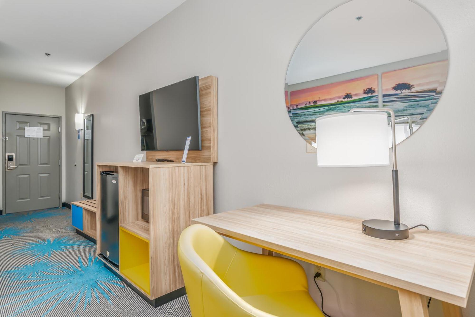 Days Inn & Suites By Wyndham Prattville-Montgomery Eksteriør billede