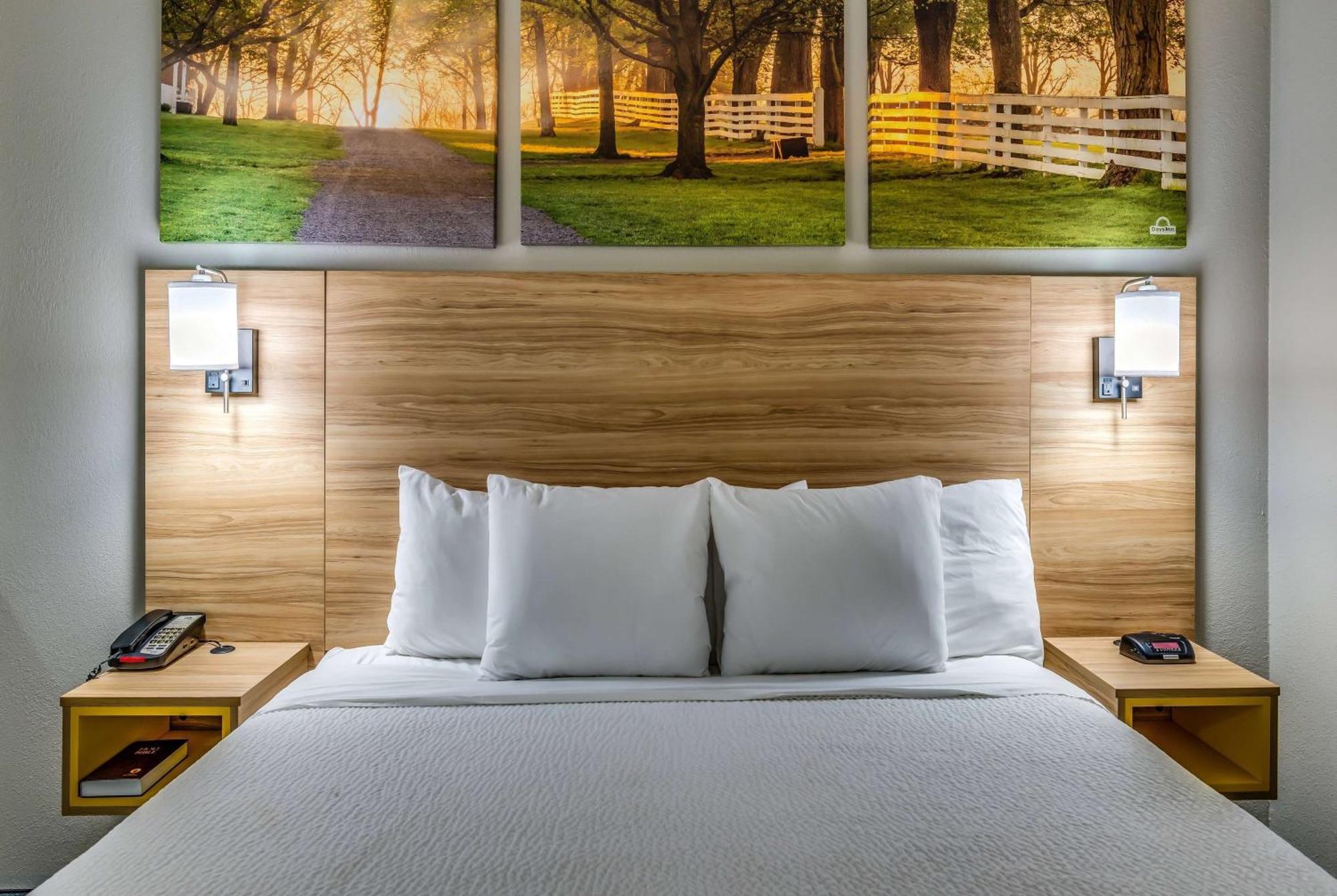 Days Inn & Suites By Wyndham Prattville-Montgomery Eksteriør billede