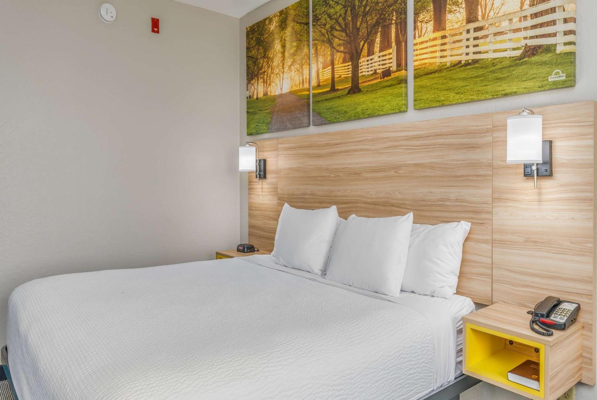 Days Inn & Suites By Wyndham Prattville-Montgomery Eksteriør billede